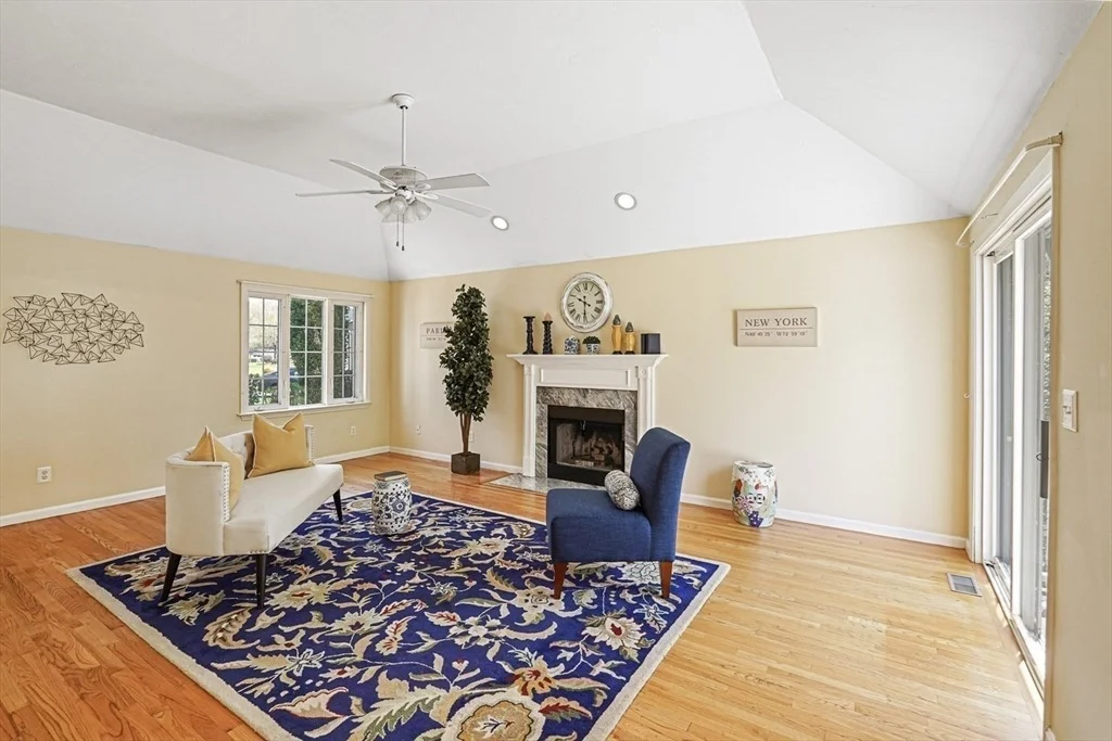 Photo of 9 Cardinal Cir