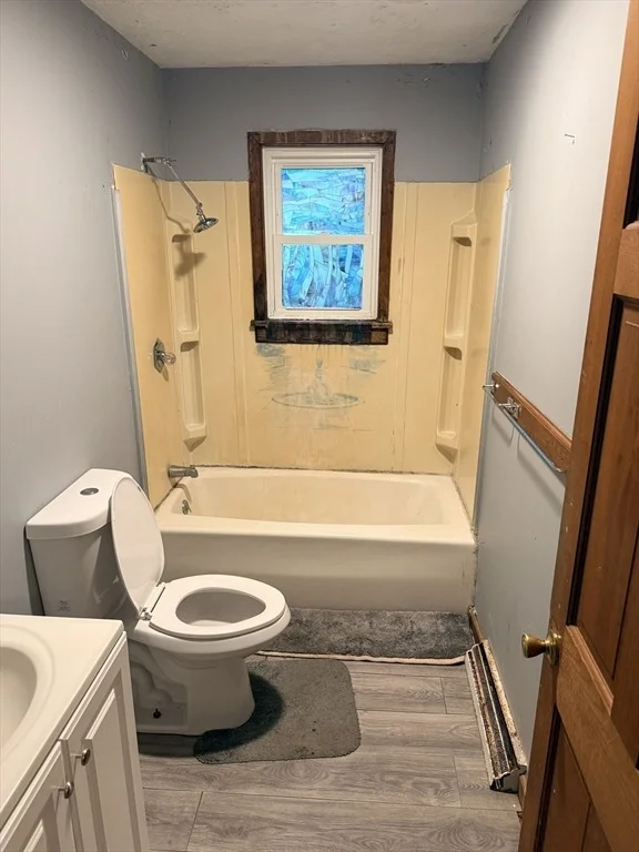 Photo of 16 Assonet Blvd