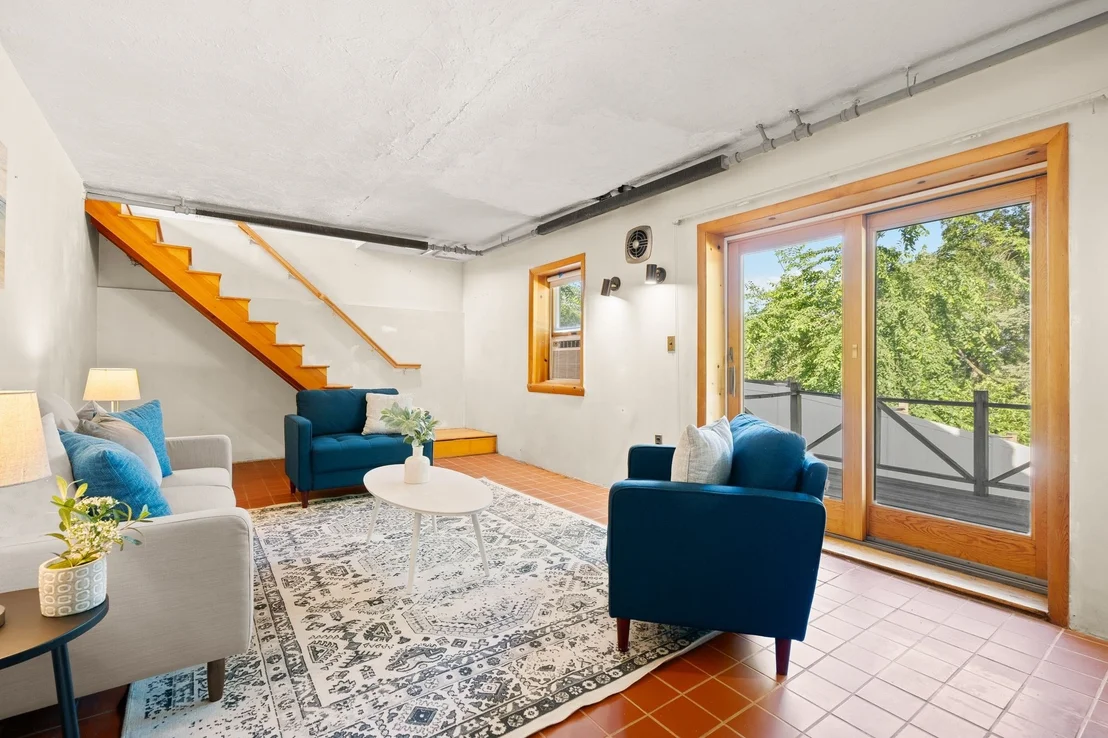 Photo of 298 Forest St