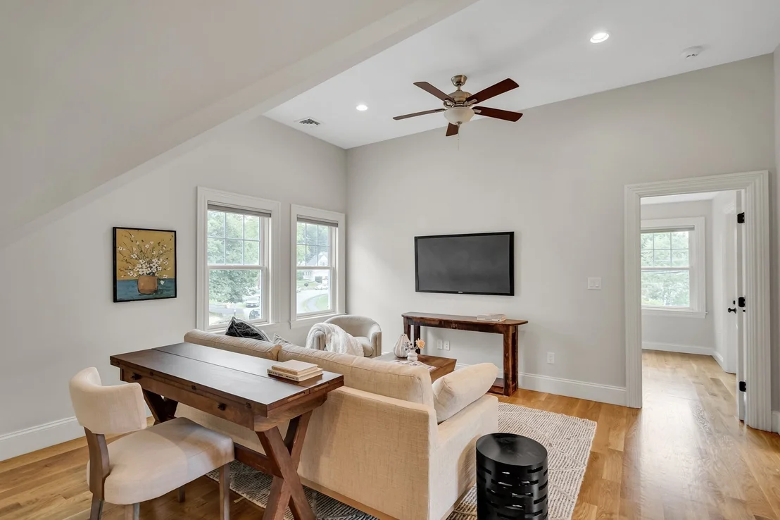 Photo of 88 Woodbine Circle