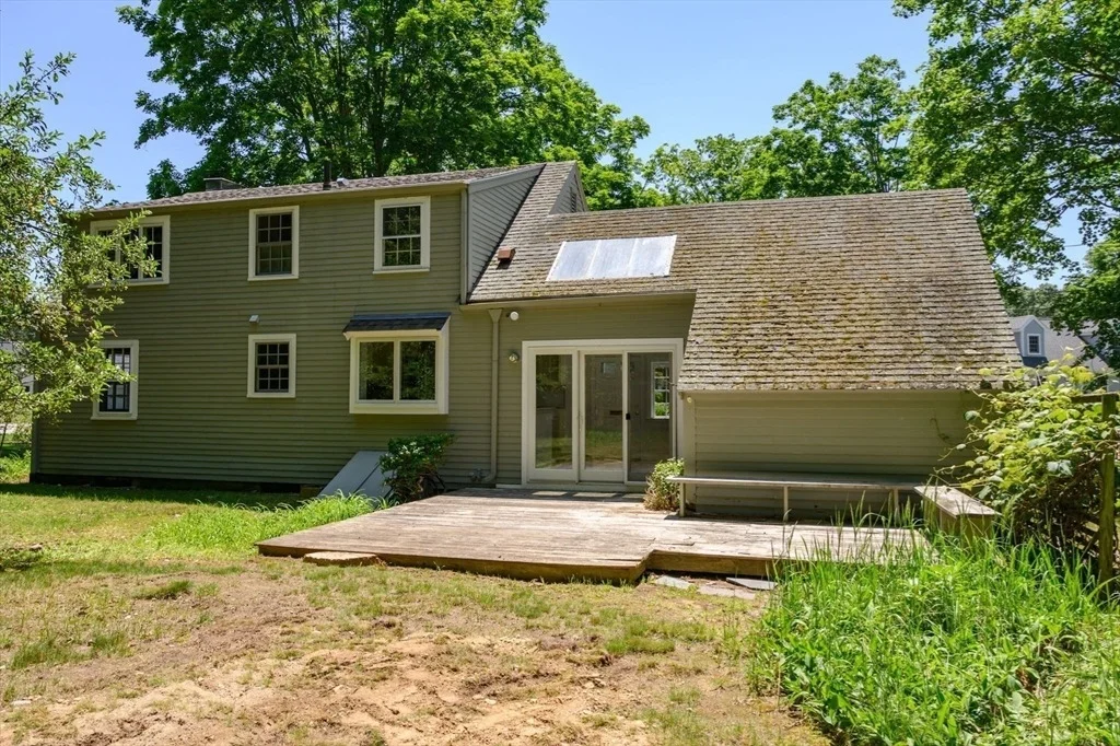 Photo of 30 Huntley Rd