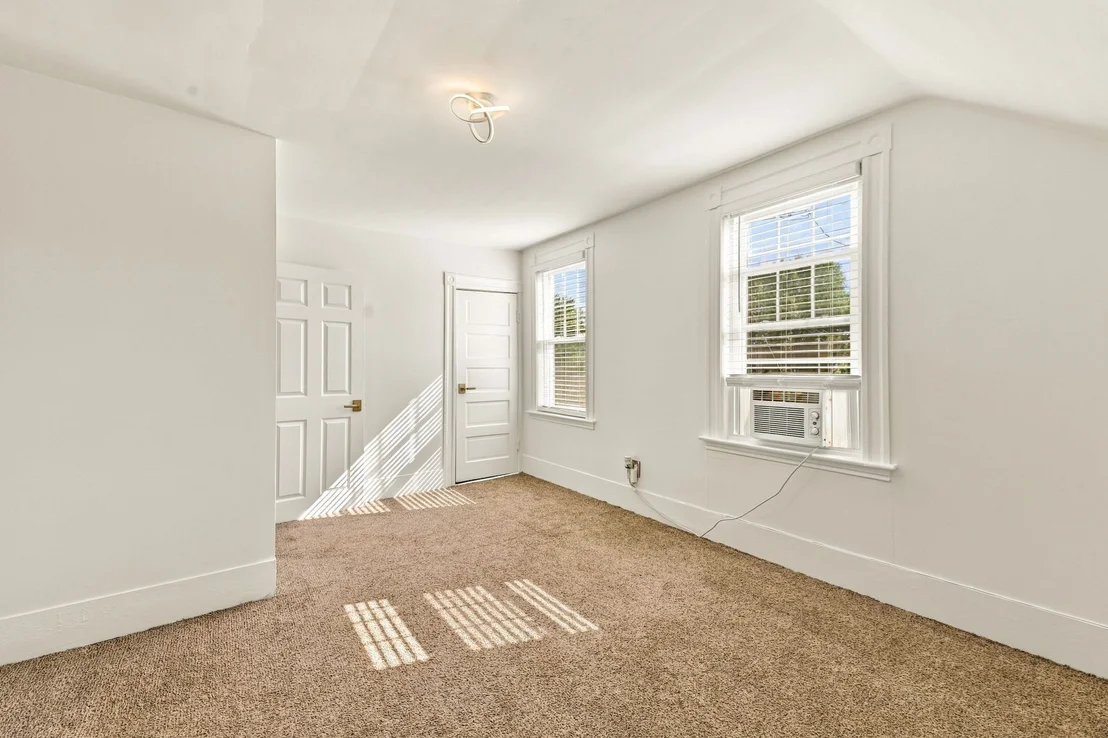 Photo of 15 Farley St