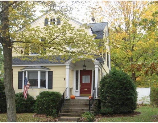 Photo of 121 Newell Avenue