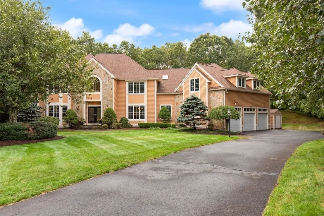 Photo of 66 Eisenhower Dr