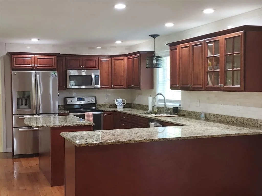Photo of 71 Eagle Dr