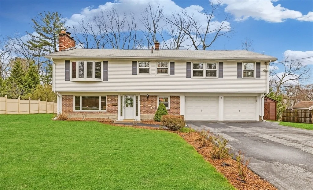 Photo of 5 Currier Drive