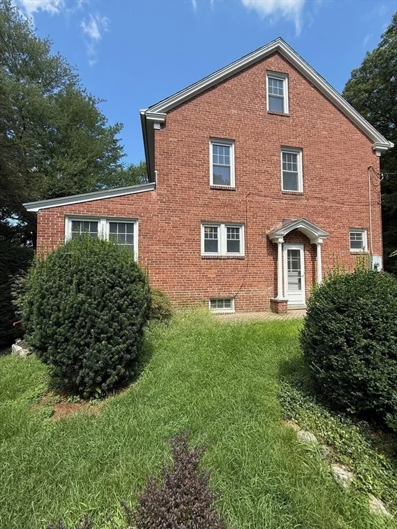 Photo of 39 Hillside Rd