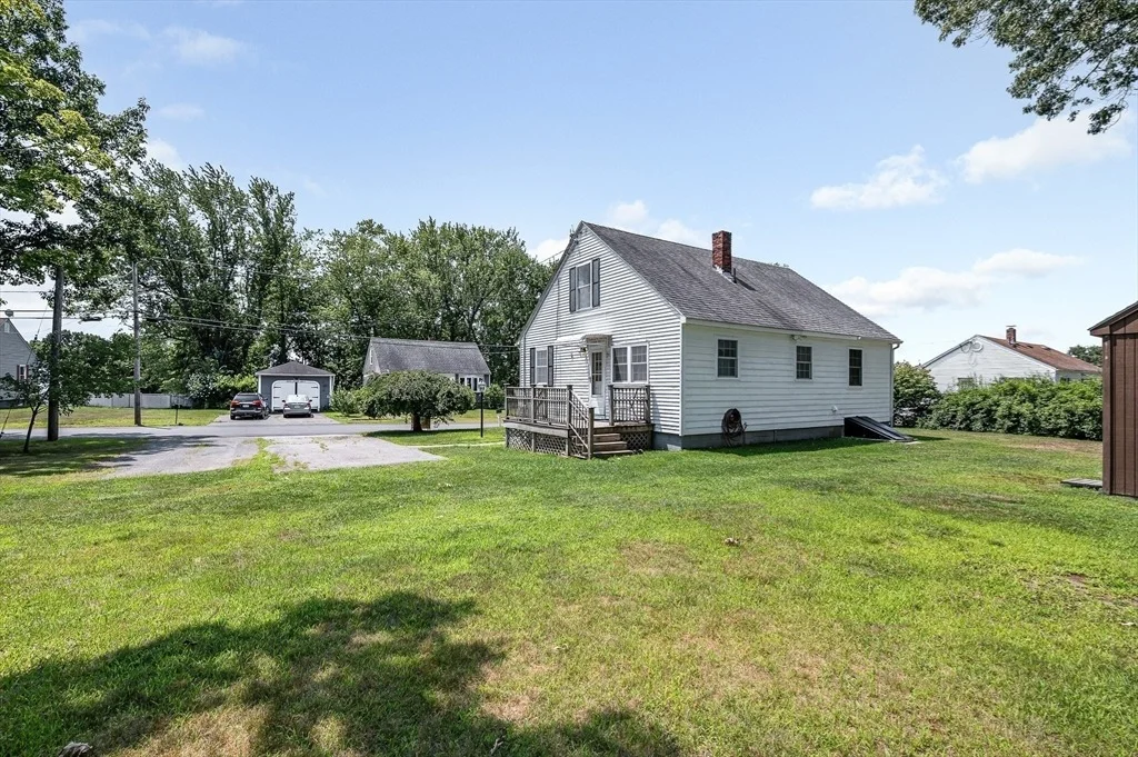 Photo of 231 Bouchard Ave
