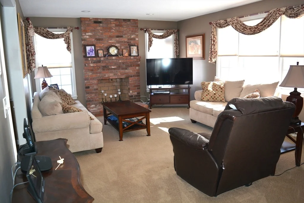 Photo of 76 Cardinal Lane