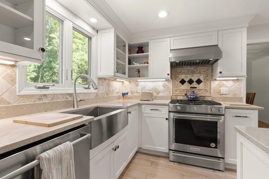 Photo of 80 Hampton Rd