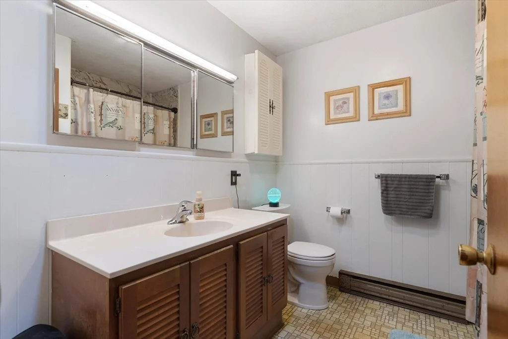 Photo of 65 Lakeview Ave
