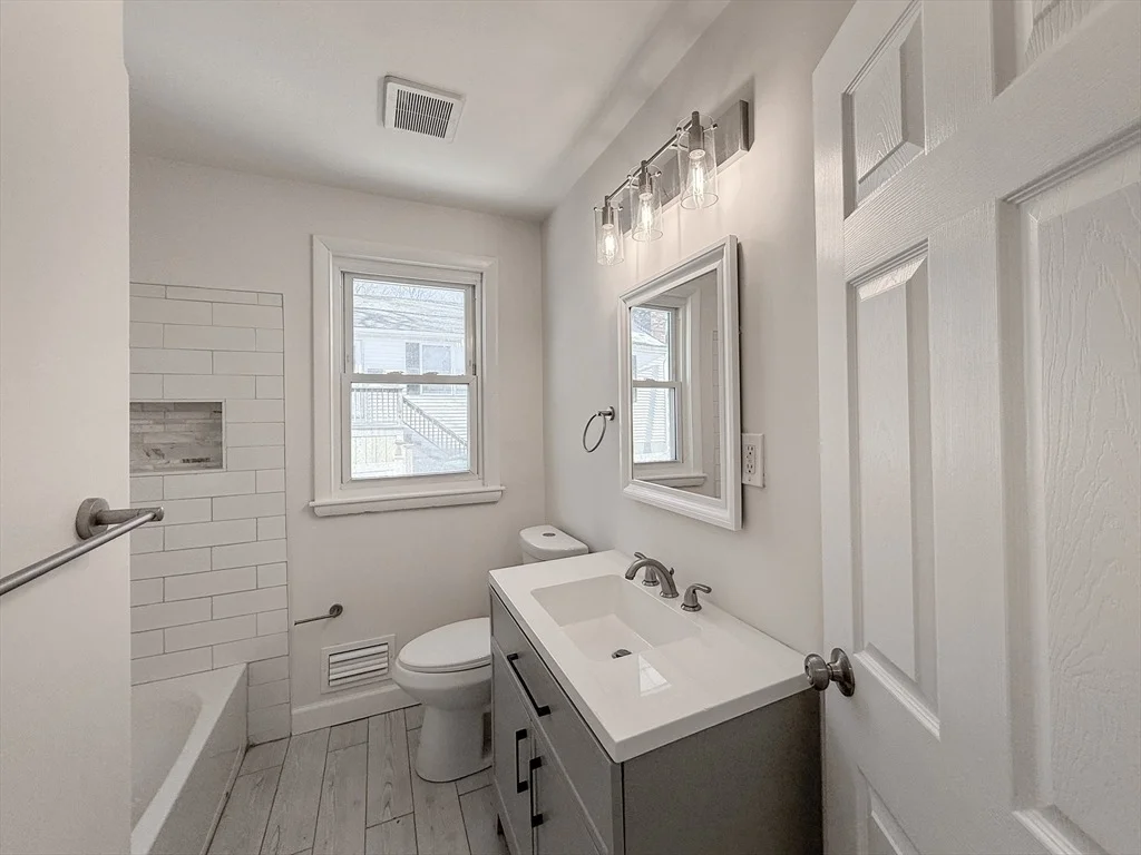 Photo of 31 Millard Ave