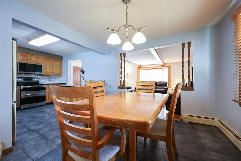 Photo of 6 Weetamoe Dr