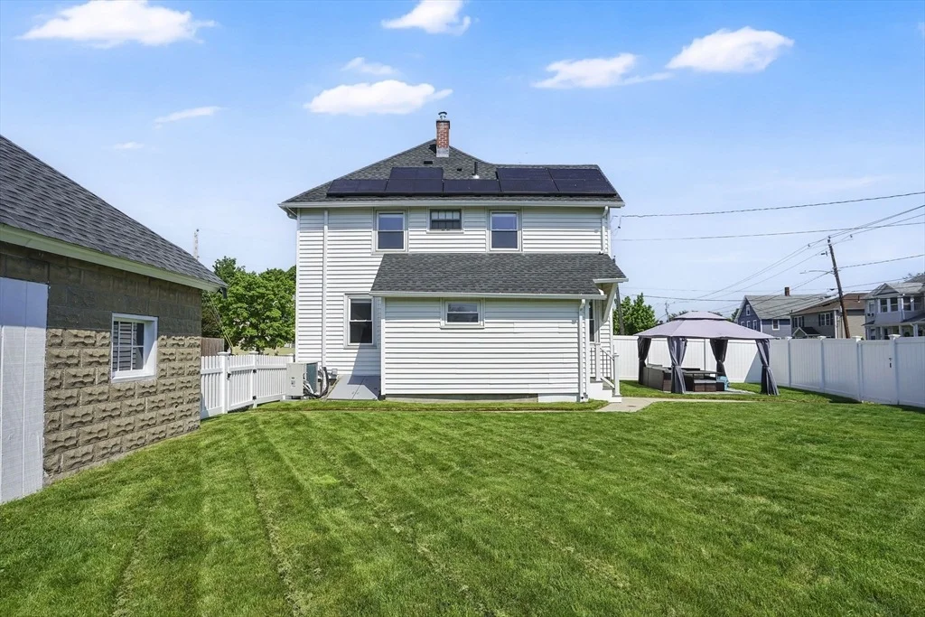 Photo of 7 Maple St