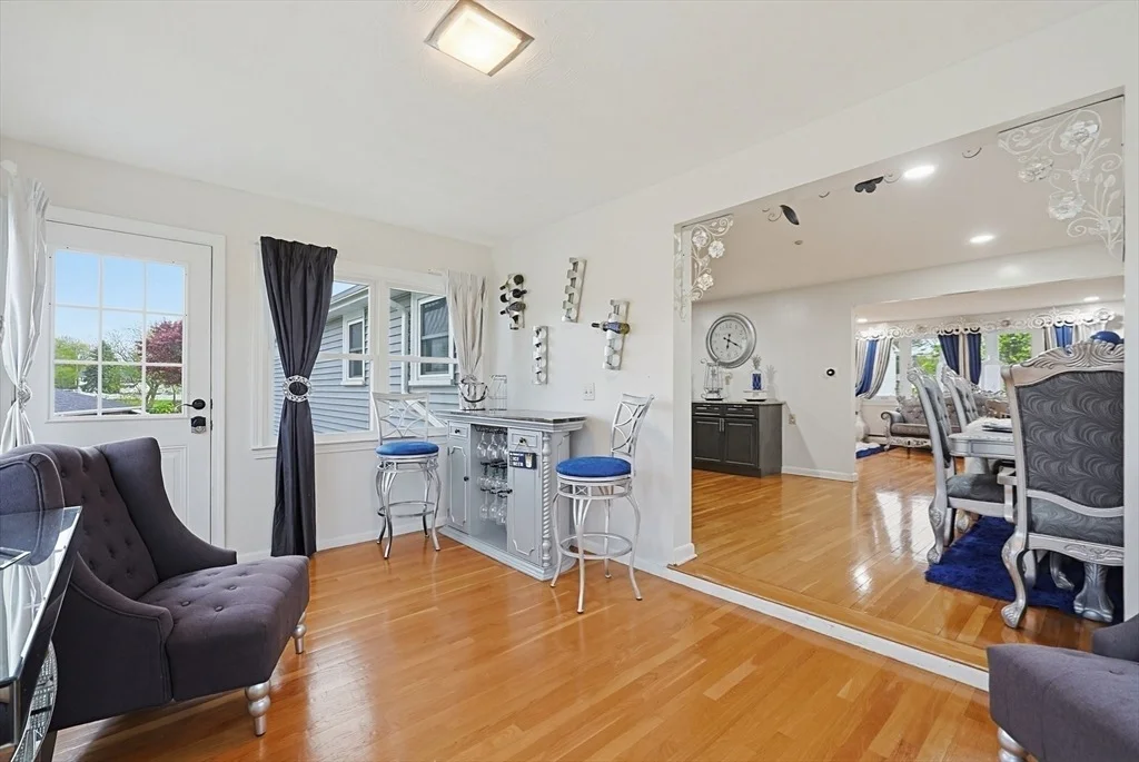 Photo of 9 Denise Dr
