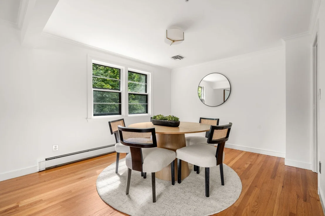 Photo of 43 Meredith Circle
