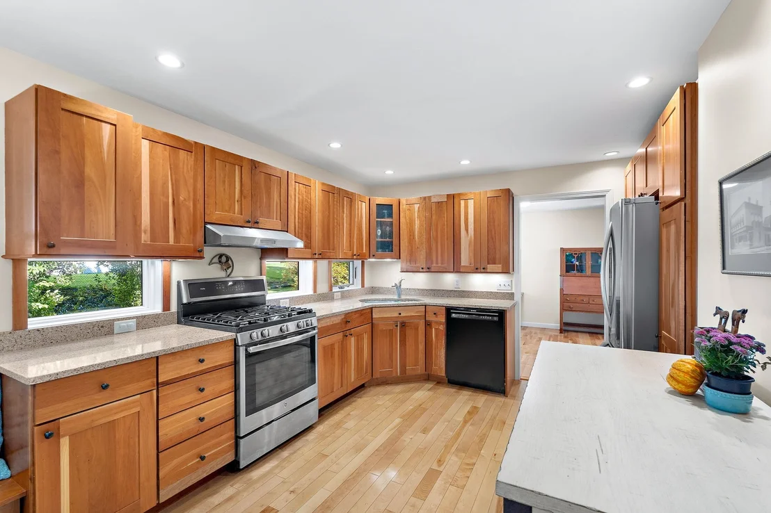 Photo of 10 Trevor Ln