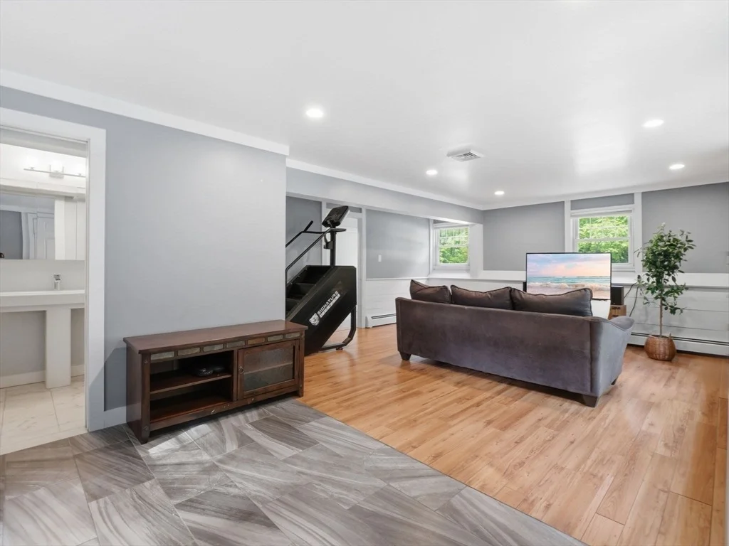 Photo of 62 Juniper Rd