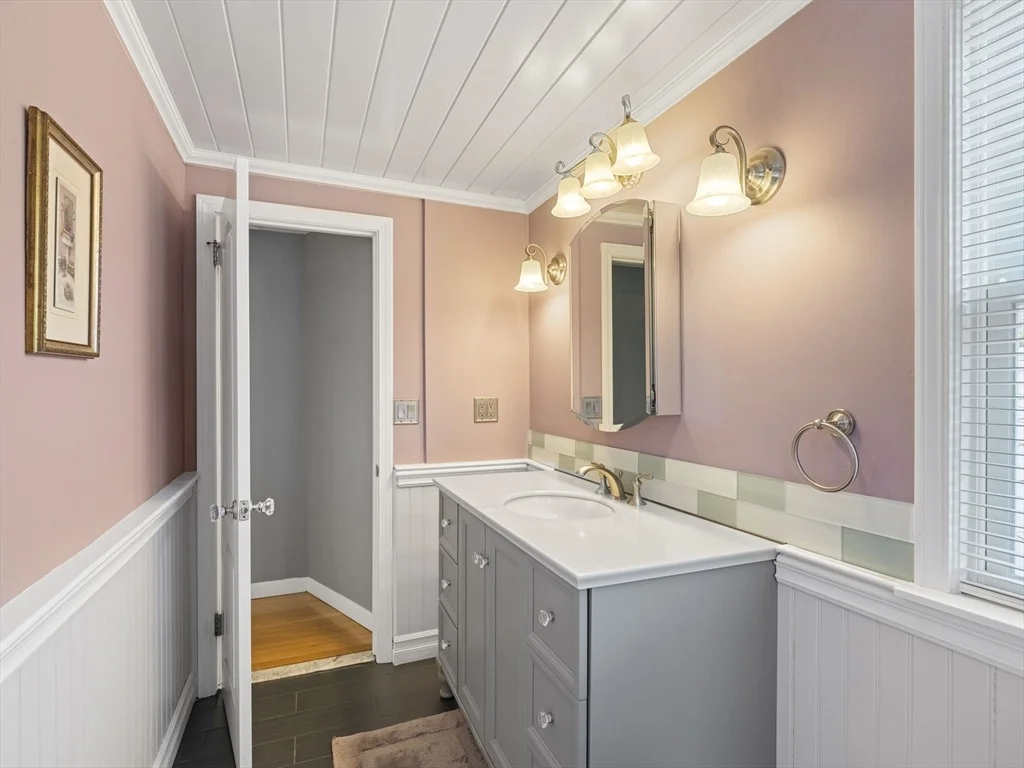 Photo of 7 Fabens St