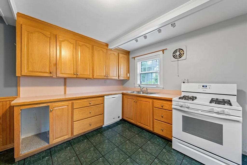 Photo of 9 Auburn Rd