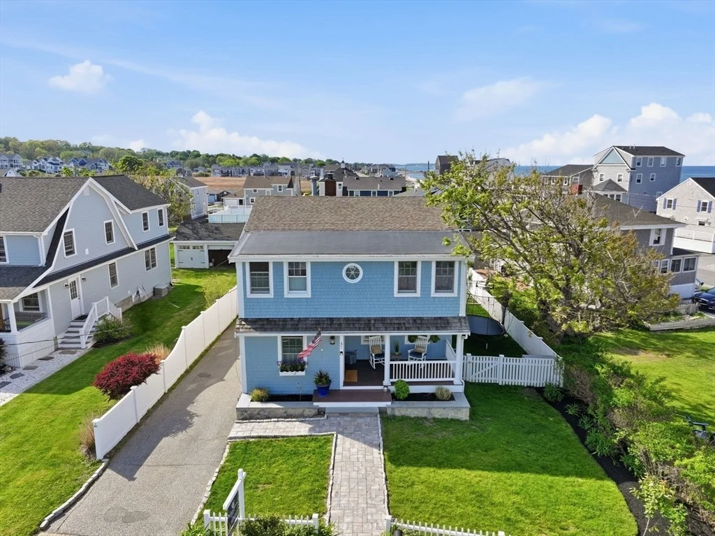 Photo of 37 Eleventh Ave