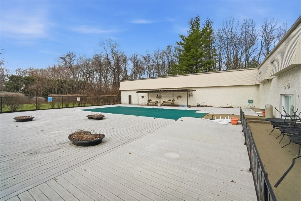 Photo of Unit G at 32 Maple Crest Cir