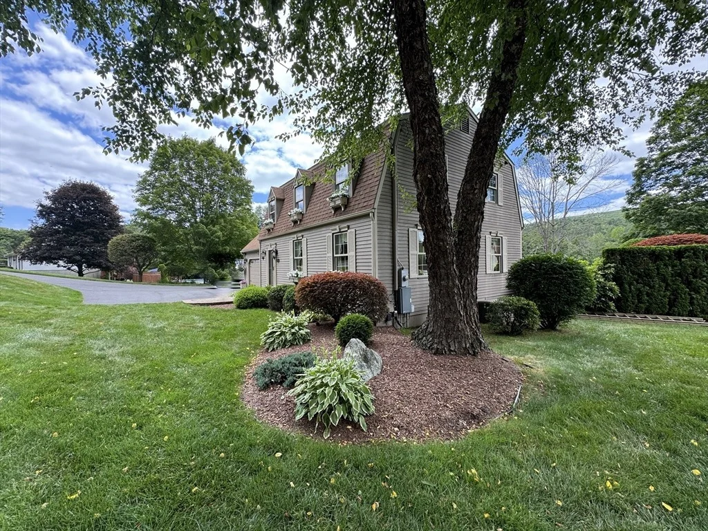 Photo of 390 Bald Mountain Road