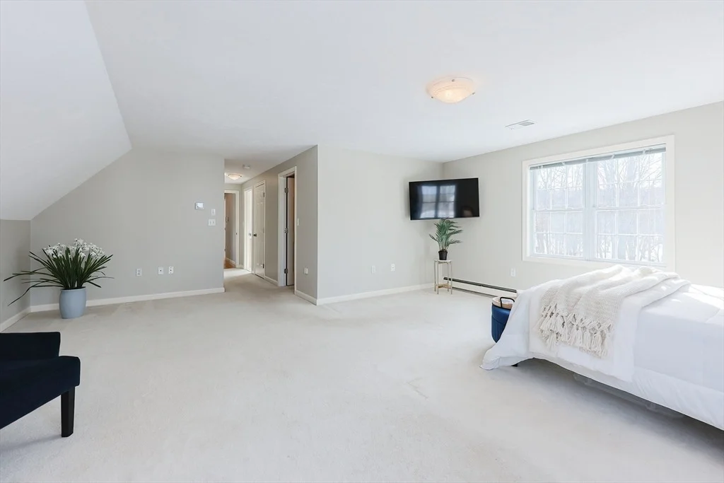 Photo of 8 Empire Dr