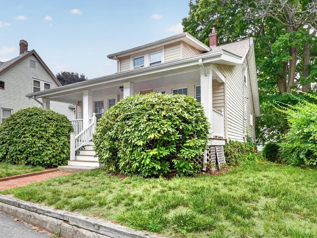 Photo of 37 Riverview St