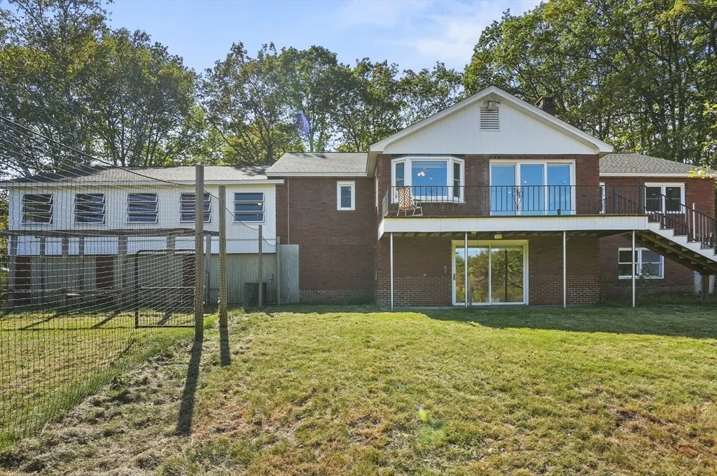 Photo of 330 Benjamin Street