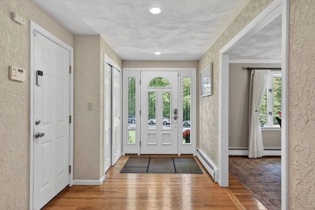 Photo of 28 Algonquin Ave