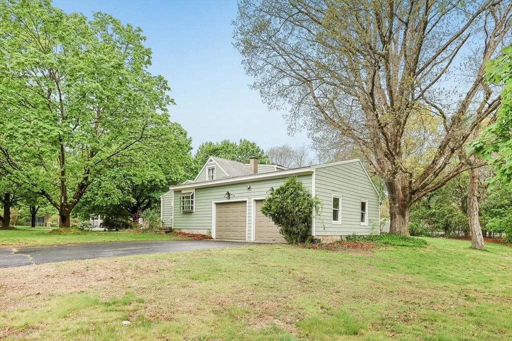 Photo of 24 Richard Dr