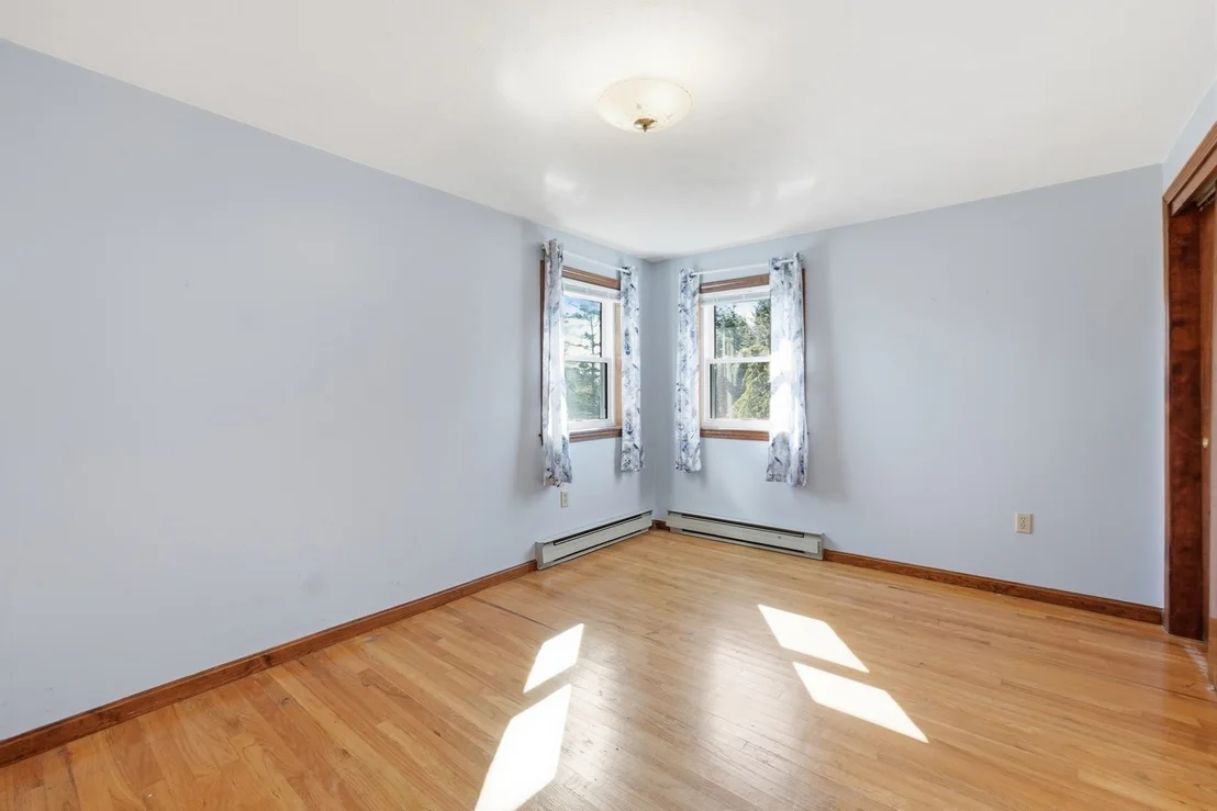Photo of 2 Apple Tree Dr