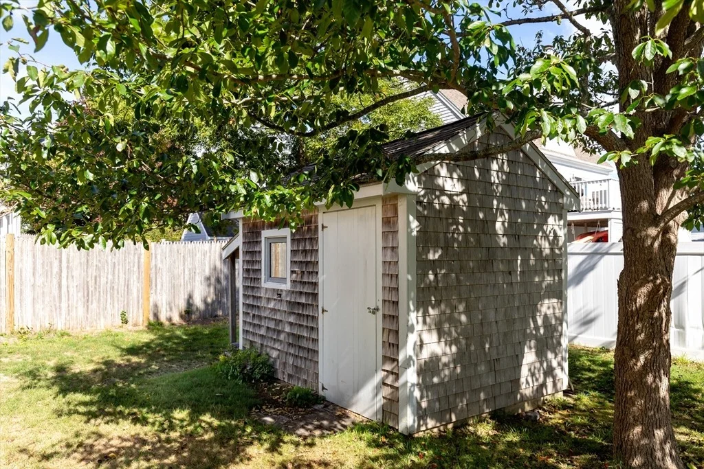 Photo of 51 Tupper Ave