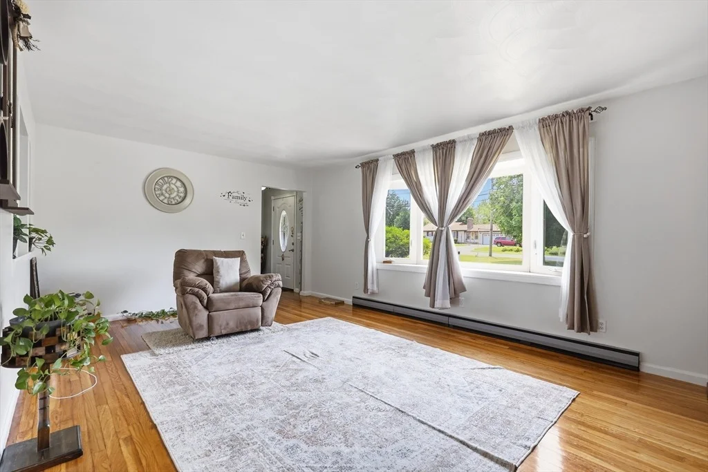 Photo of 976 Tinkham Rd