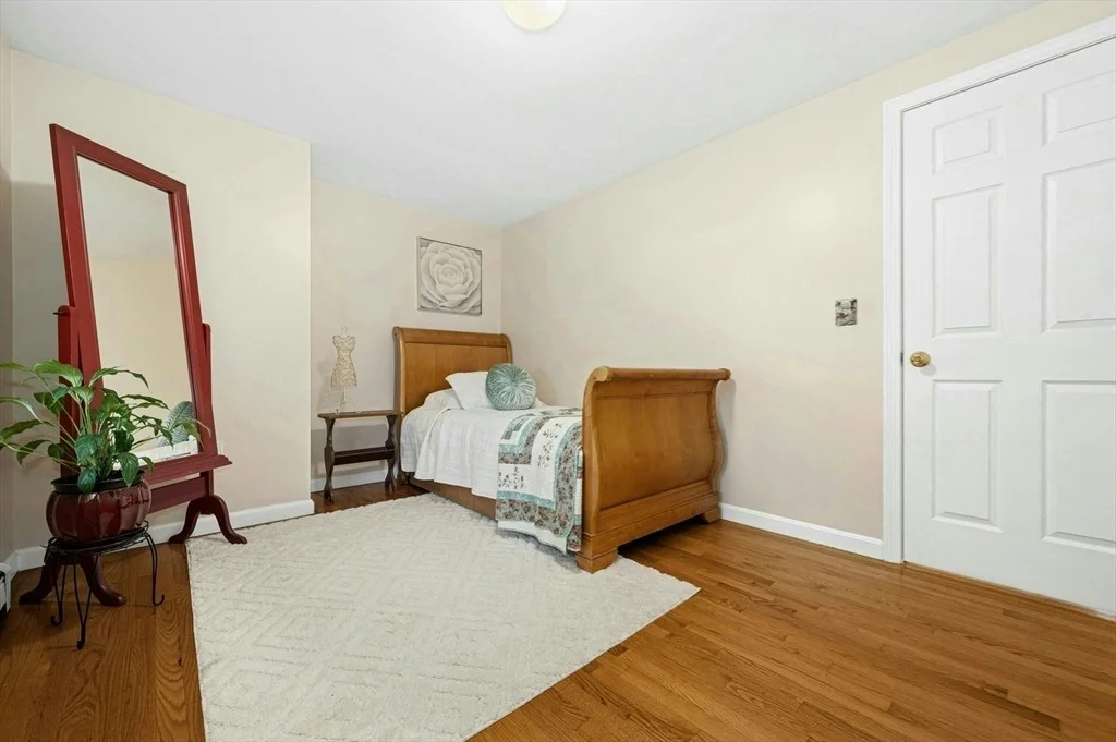 Photo of 43 Lambs Grove