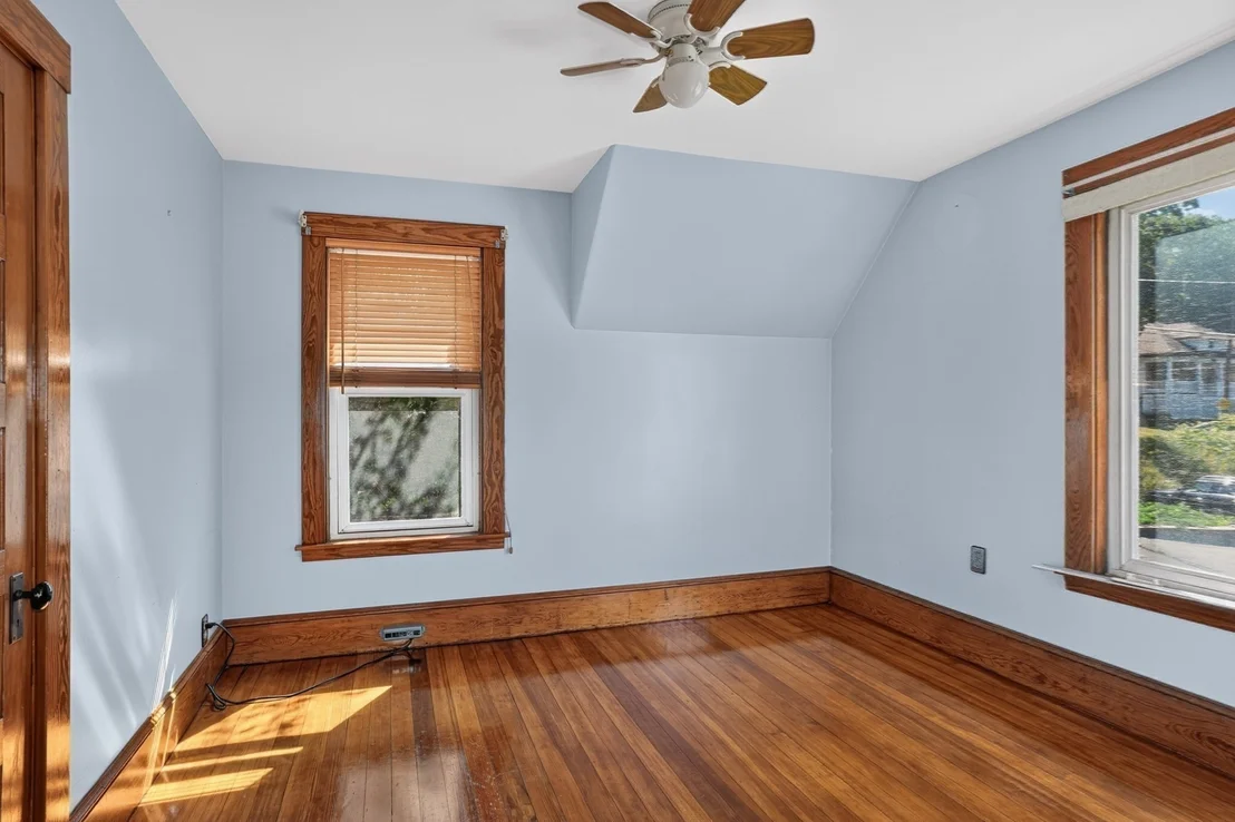 Photo of 1 Wakefield Avenue
