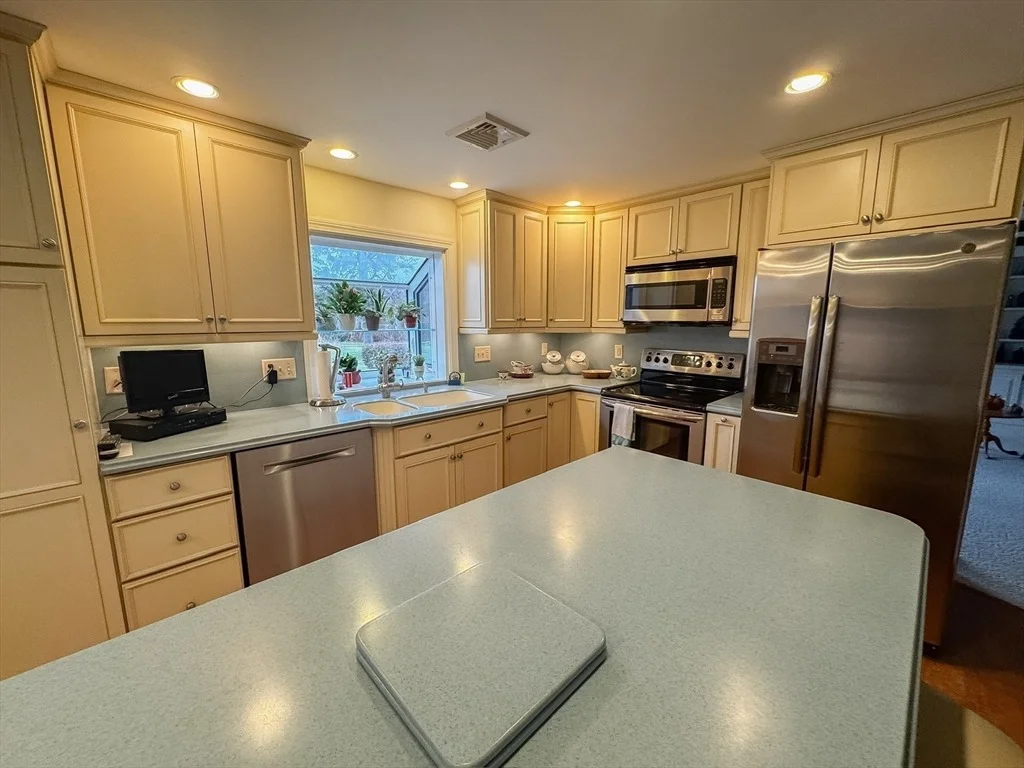 Photo of 2 Scott Ln