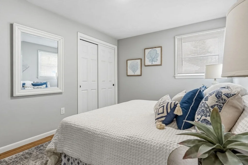 Photo of 48 Cook Ln