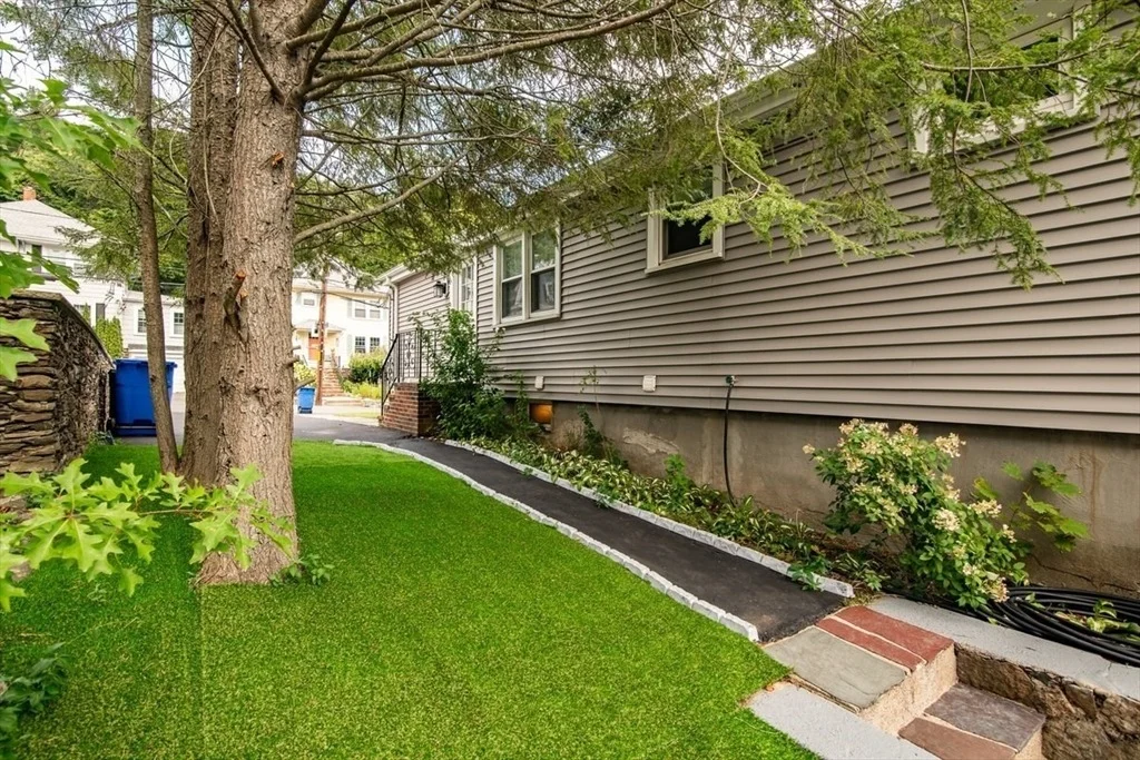 Photo of 52 Burpee Road