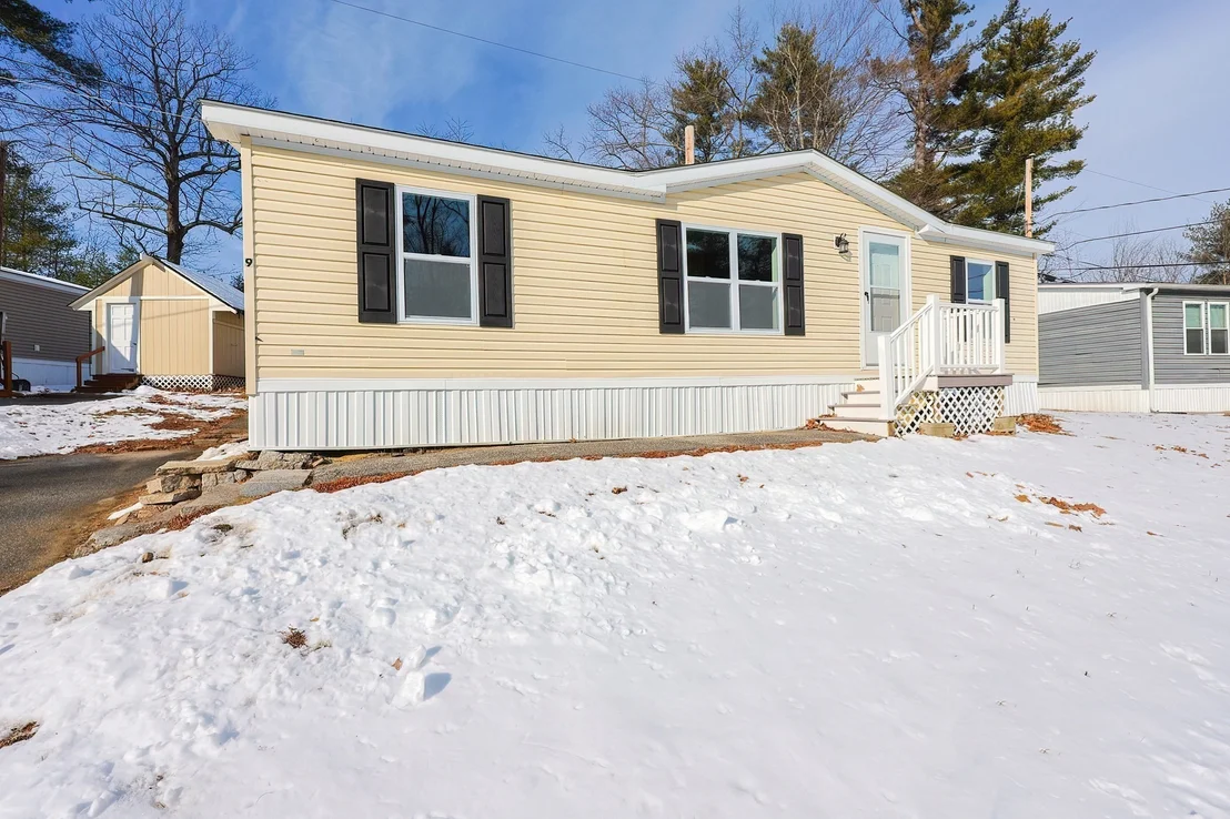 Photo of 9 Emerald Dr