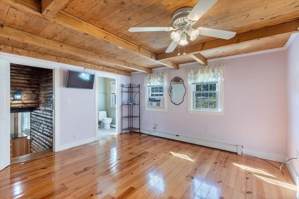 Photo of 16 Indian Ln