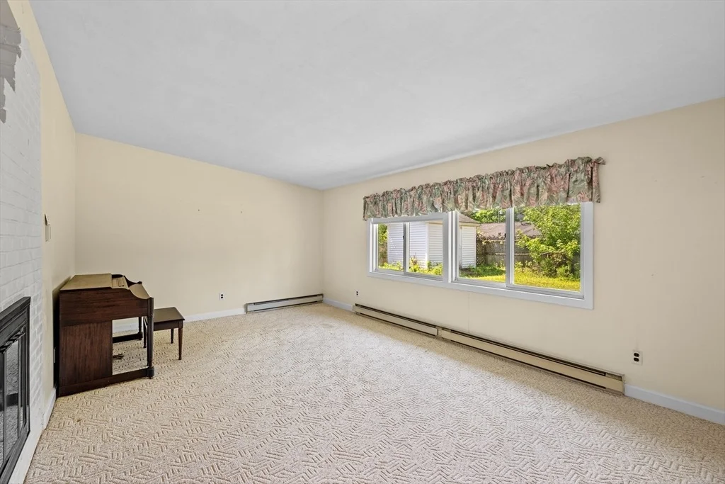Photo of 64 Amherst Rd