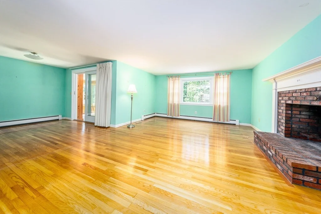 Photo of 61 White Oak Trl
