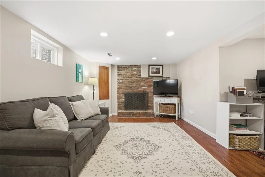 Photo of 137 Robert Rd