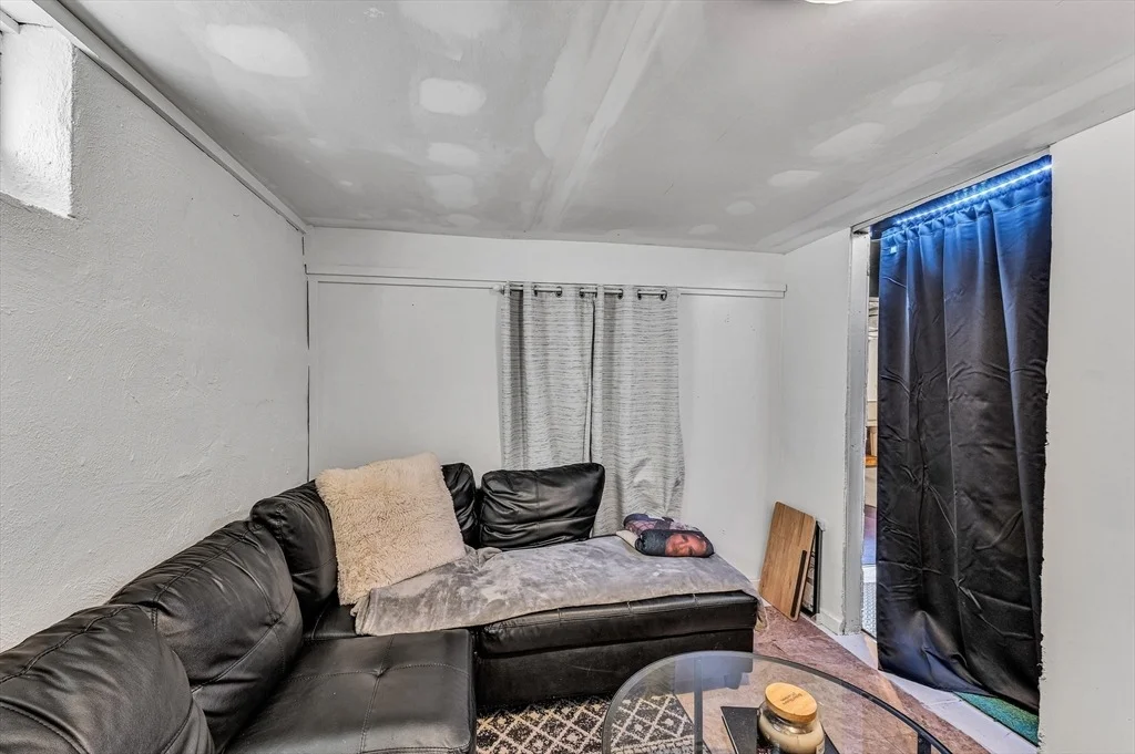 Photo of 28 Bither St