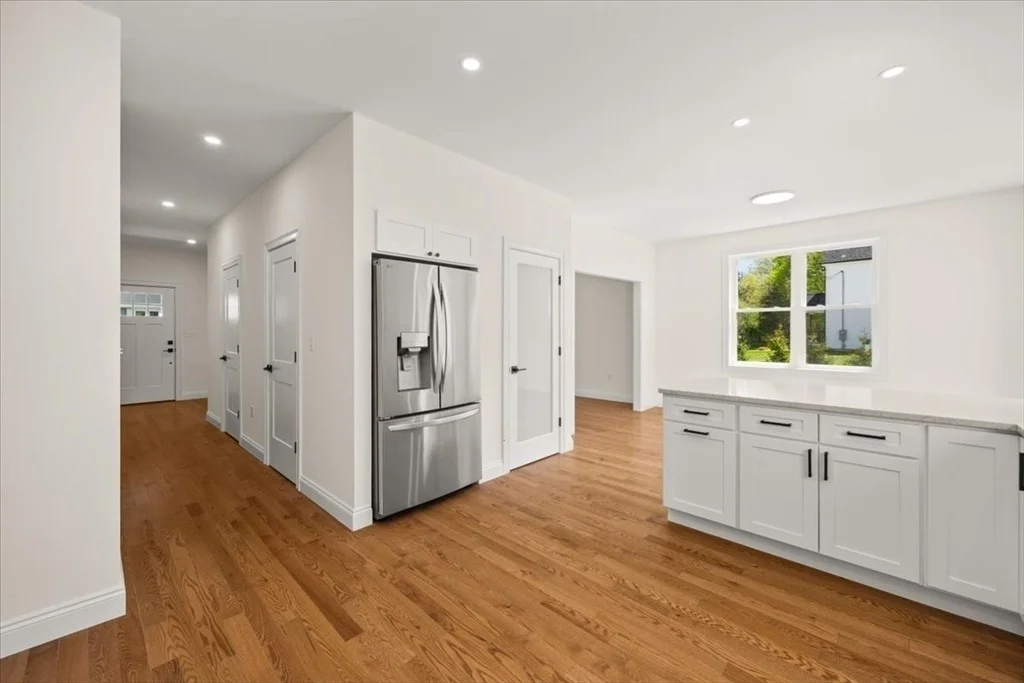 Photo of 12 Valley Run Dr
