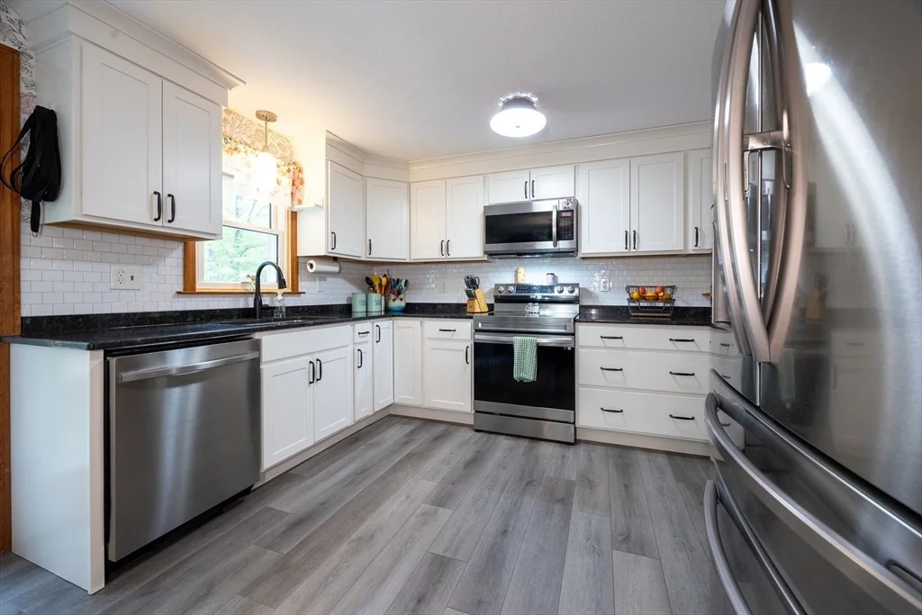 Photo of 18 Cobb Rd