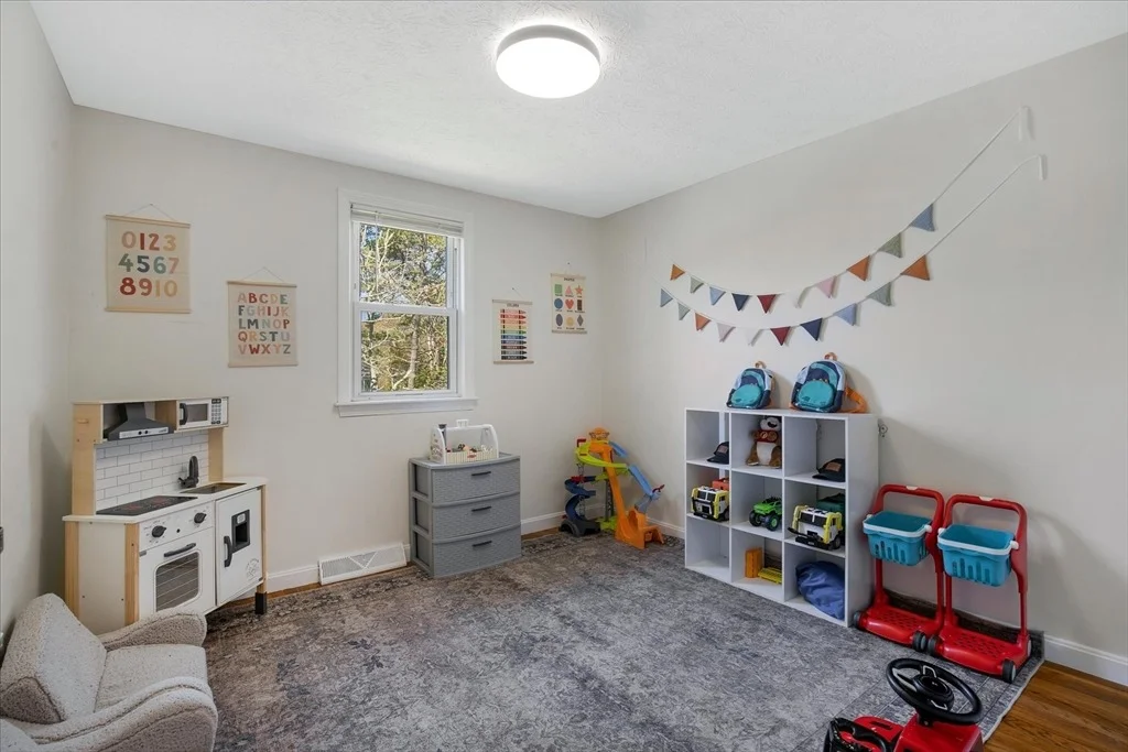 Photo of 22 Avery Rd