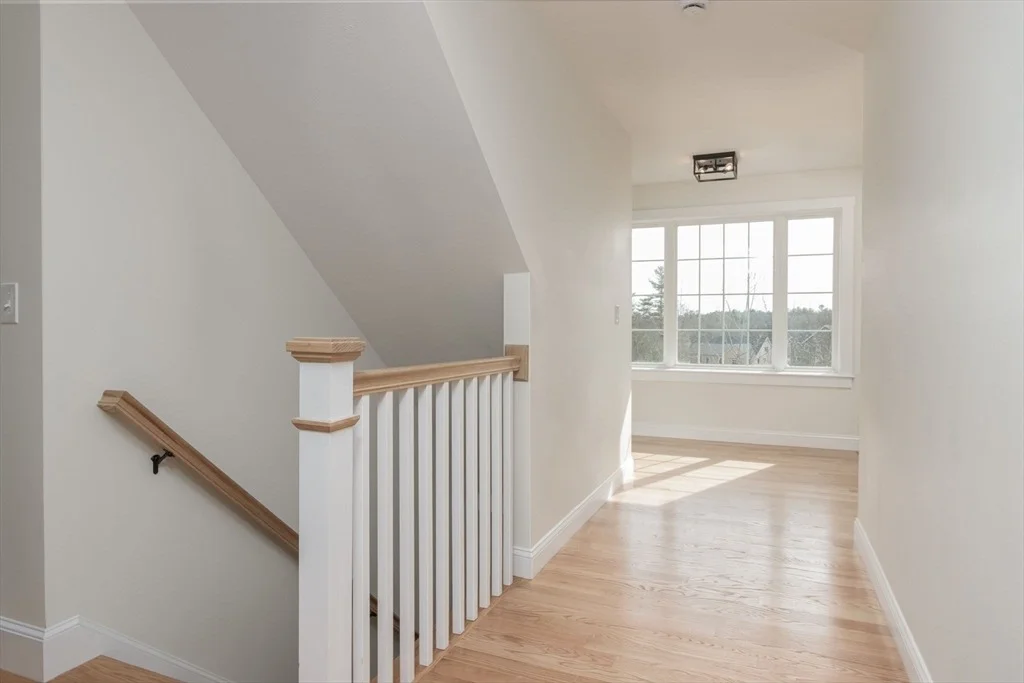 Photo of 76 Robin Hill Rd